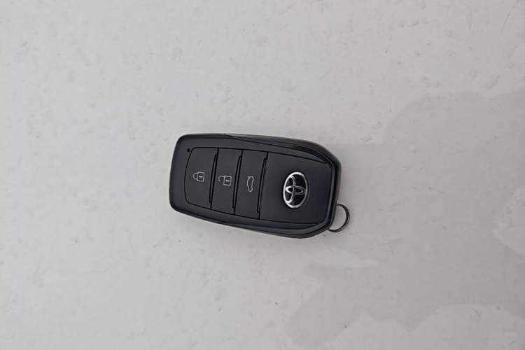 Used Toyota Corolla 2024 1.8L Smart Electric Hybrid Dual-Engine Elite Edition Vehicle Key