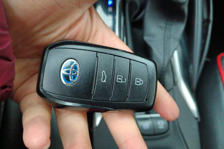 Used Toyota Corolla 2024 1.8L Smart Electric Hybrid Dual-Engine Elite Edition Vehicle Key