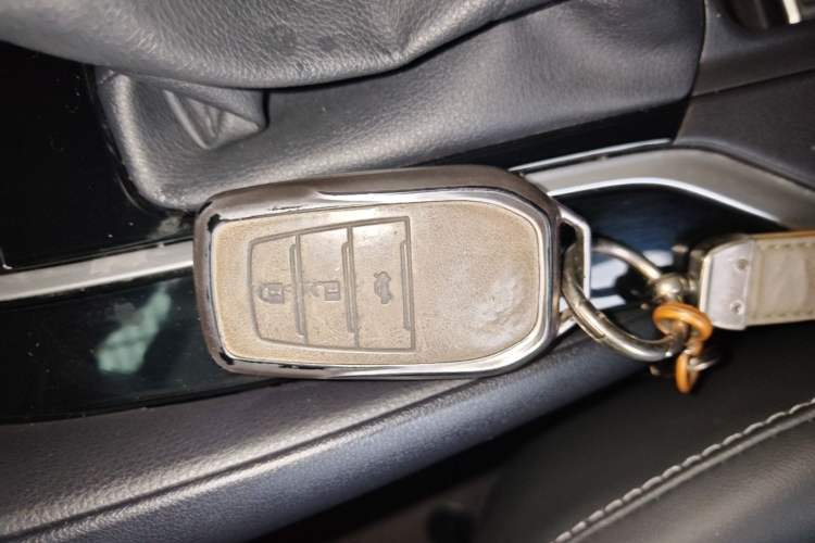 Used Toyota Corolla 2024 1.8L Smart Electric Hybrid Dual-Engine Elite Edition Vehicle Key