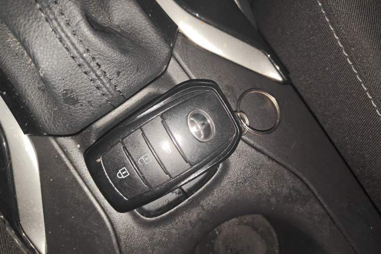 Used Toyota Corolla 2024 1.8L Smart Electric Hybrid Dual-Engine Pioneer Edition Vehicle Key