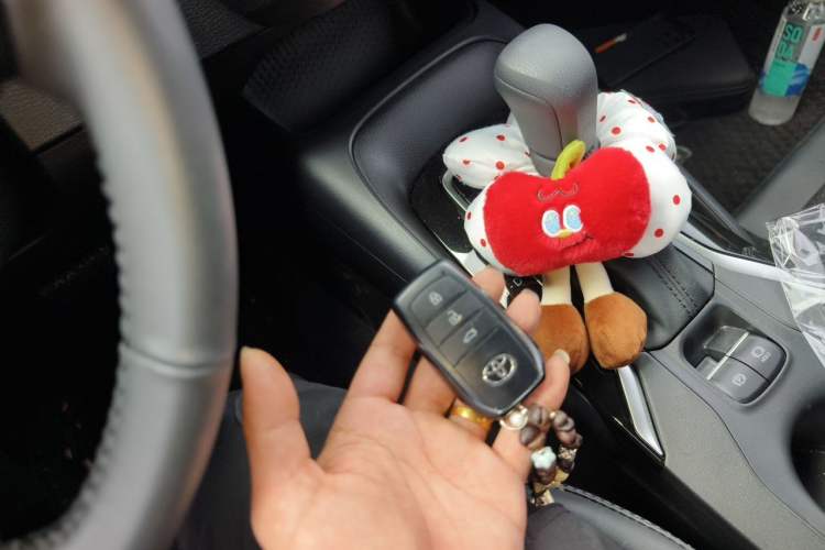 Used Toyota Corolla 2024 1.8L Smart Electric Hybrid Dual-Engine Elite Edition Vehicle Key