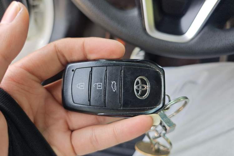 Used Toyota Corolla 2024 1.8L Smart Electric Hybrid Dual-Engine Pioneer Edition Vehicle Key