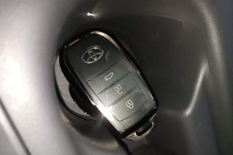 Used Toyota Corolla 2024 1.8L Smart Electric Hybrid Dual-Engine Elite Edition Vehicle Key