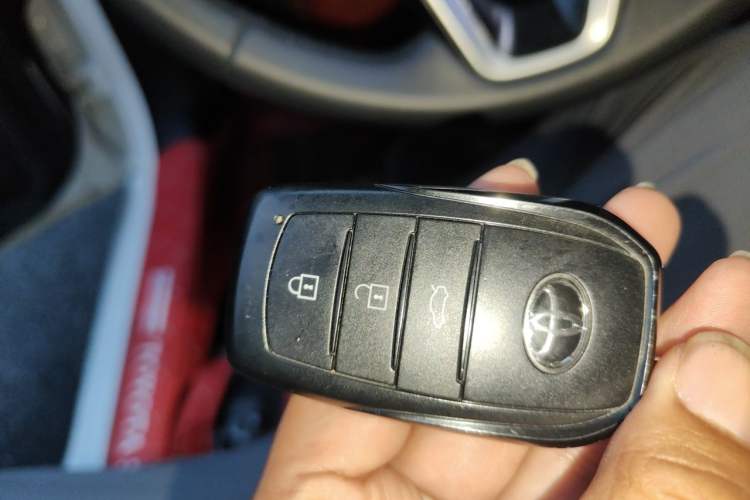 Used Toyota Corolla 2024 1.8L Smart Electric Hybrid Dual-Engine Elite Edition Vehicle Key