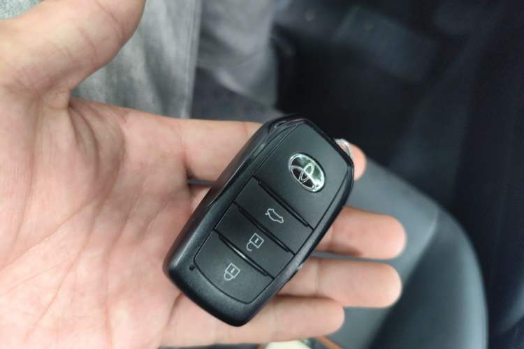 Used Toyota Corolla 2024 1.8L Smart Electric Hybrid Dual-Engine Elite Edition Vehicle Key