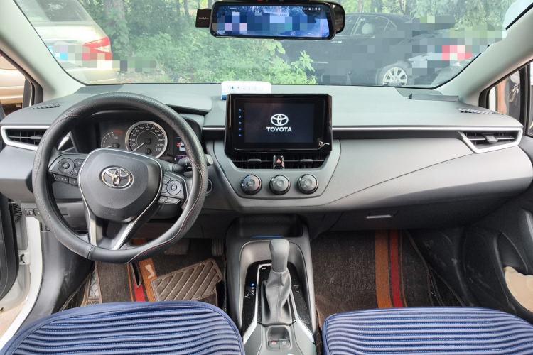 Used Toyota Corolla 2025 Model 1.2T Pioneer Edition Center Console