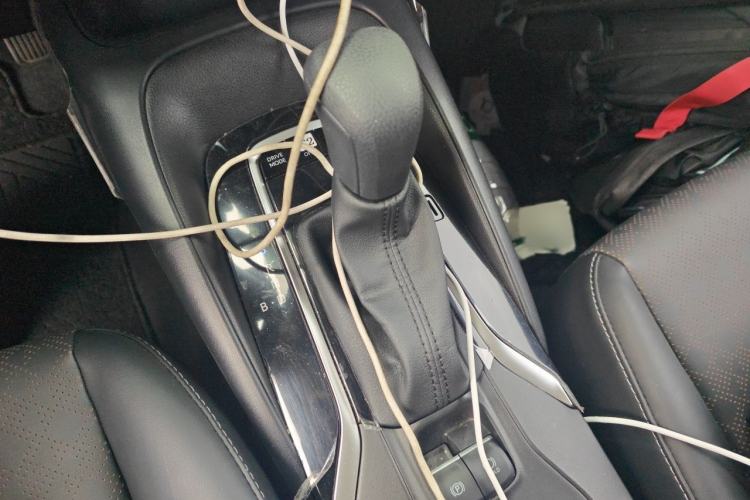 Used Toyota Corolla 2025 Model 1.8L Smart Electric Hybrid Dual-Engine Pioneer Edition Gear Lever