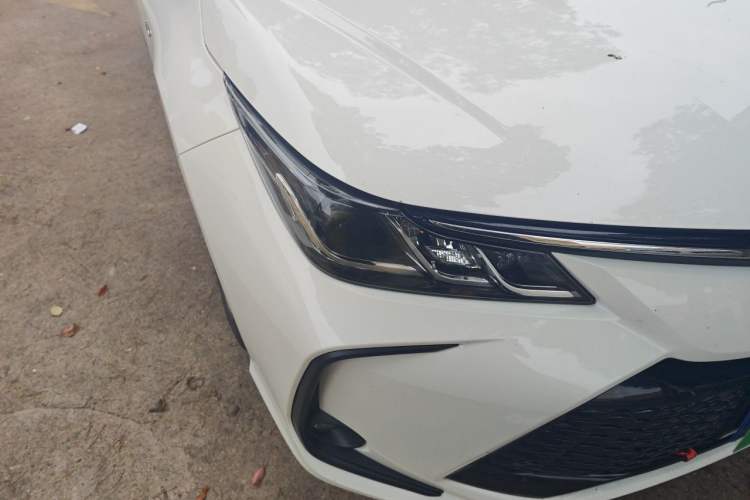 Used Toyota Corolla 2025 Model 1.8L Smart Electric Hybrid Dual-Engine Pioneer Edition Right Front Headlight