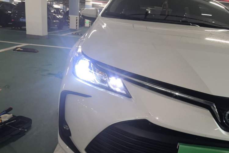 Used Toyota Corolla 2025 Model 1.2T Pioneer Edition Right Front Headlight