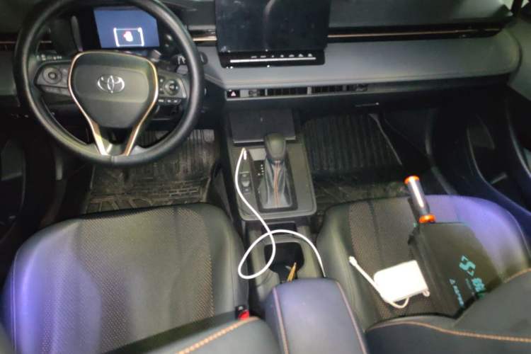 Used Toyota Corolla 2026 Model 1.8L Dual-Engine Pioneer Edition Center Console