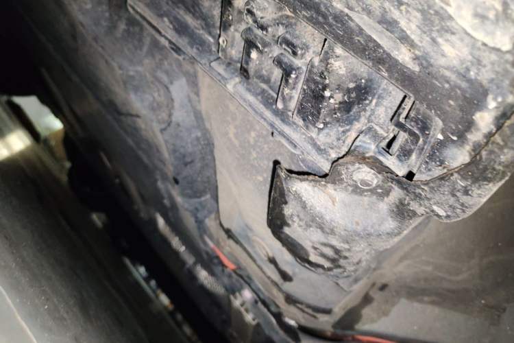 Used Toyota Corolla 2026 Model 1.8L Dual-Engine Pioneer Edition Chassis Front Right