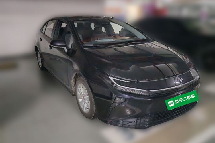Used Toyota Corolla 2026 Model 1.8L Dual-Engine Pioneer Edition Front Right 45 Deg