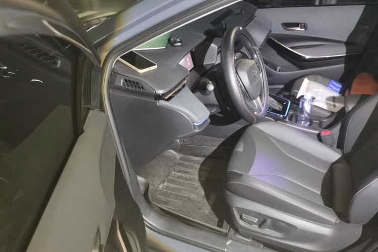 Used Toyota Corolla 2026 Model 1.8L Dual-Engine Elite Edition Driver Seat