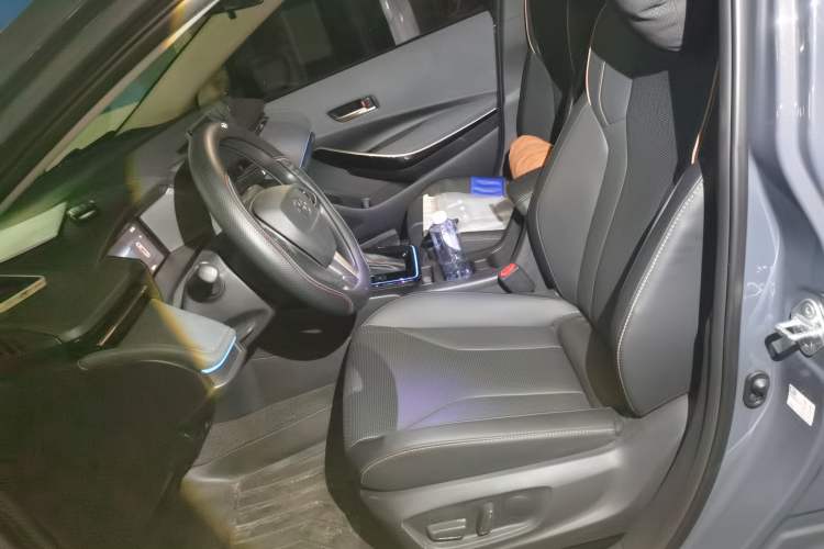 Used Toyota Corolla 2026 Model 1.8L Dual-Engine Elite Edition Left Front Seat