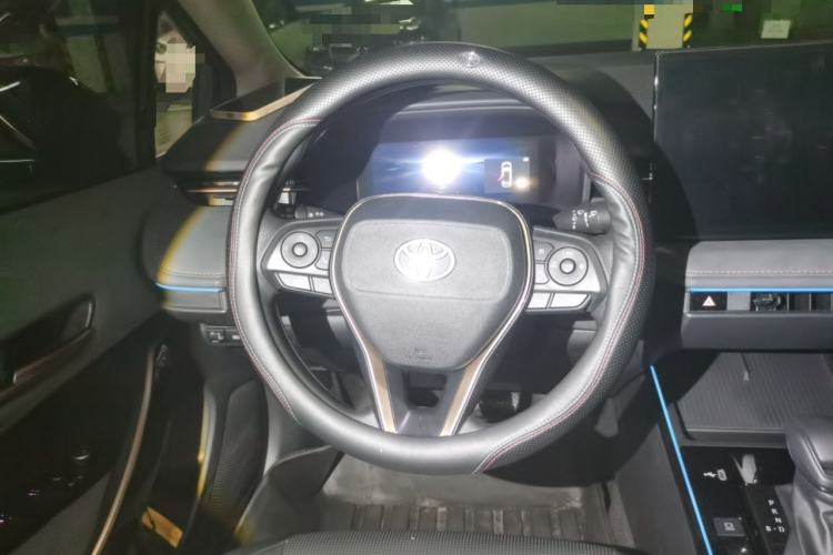 Used Toyota Corolla 2026 Model 1.8L Dual-Engine Elite Edition Steering Wheel