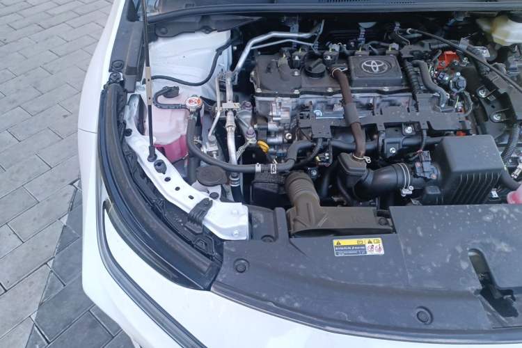 Used Toyota Corolla 2026 Model 1.8L Dual-Engine Elite Edition Engine Bay Right