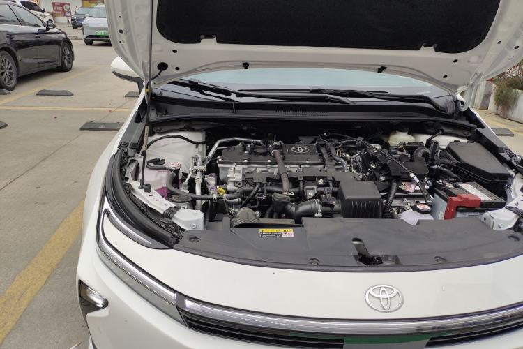 Used Toyota Corolla 2026 Model 1.8L Dual-Engine Elite Edition Engine Bay Right