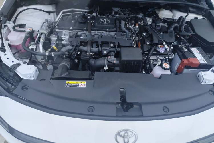 Used Toyota Corolla 2026 Model 1.8L Dual-Engine Elite Edition Engine Bay
