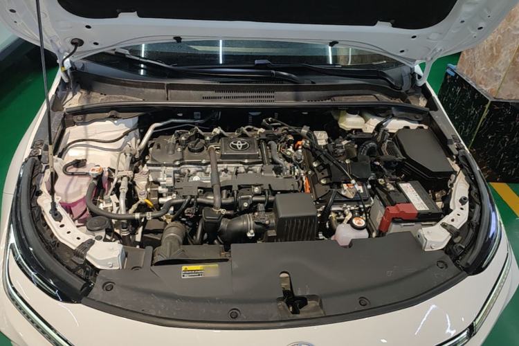 Used Toyota Corolla 2026 Model 1.8L Dual-Engine Elite Edition Engine Bay