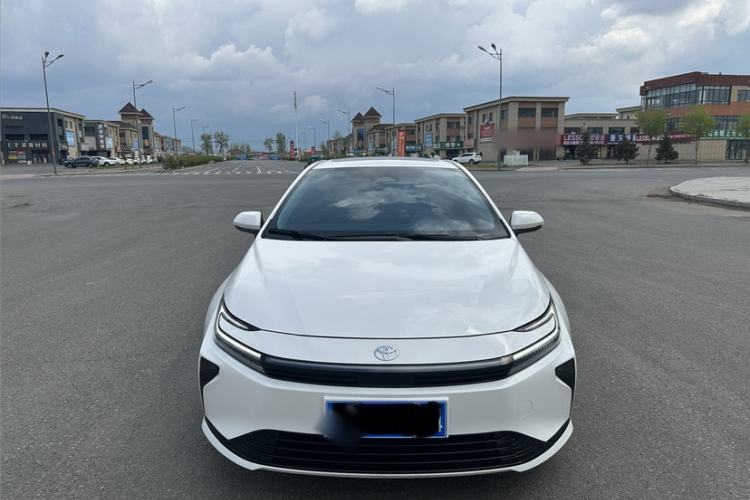 Used Toyota Corolla 2026 Model 1.8L Dual-Engine Elite Edition Exterior 1