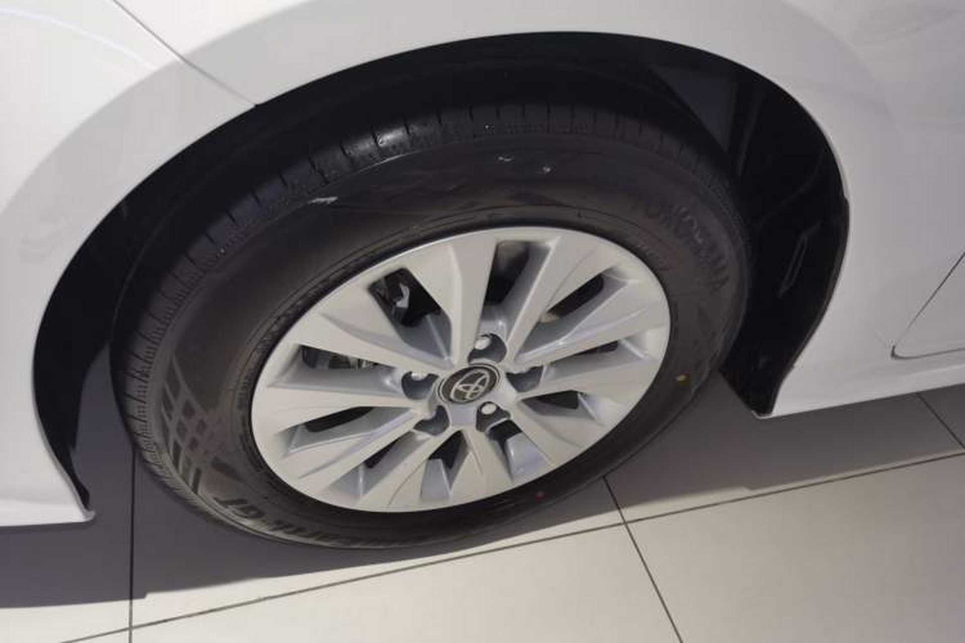 Used Toyota Corolla 2026 Model 1.8L Dual-Engine Pioneer Edition Exterior 4