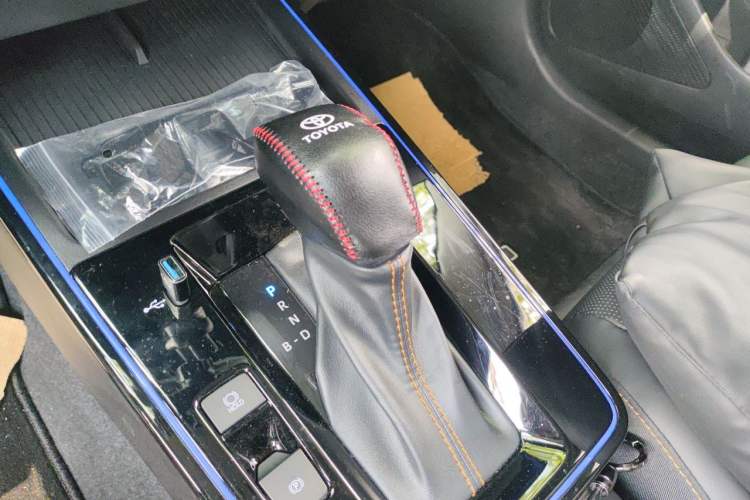 Used Toyota Corolla 2026 Model 1.8L Dual-Engine Elite Edition Gear Lever