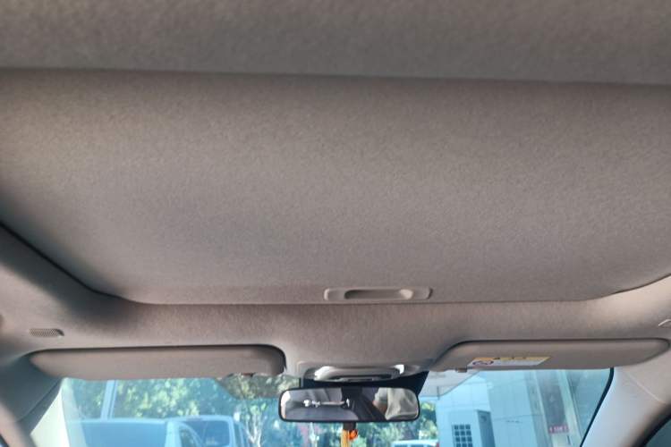 Used Toyota Corolla 2026 Model 1.8L Dual-Engine Elite Edition Headliner