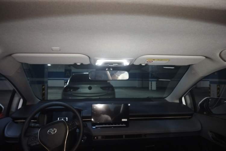 Used Toyota Corolla 2026 Model 1.8L Dual-Engine Pioneer Edition Headliner