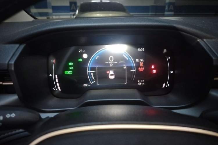 Used Toyota Corolla 2026 Model 1.8L Dual-Engine Pioneer Edition Instrument Cluster