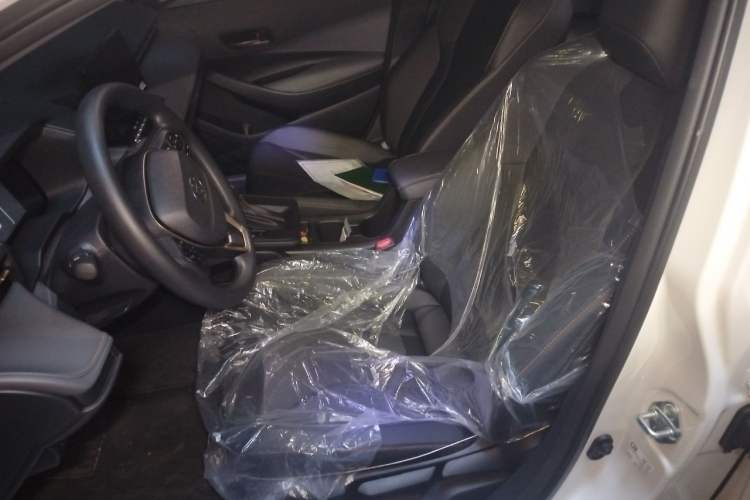 Used Toyota Corolla 2026 Model 1.8L Dual-Engine Pioneer Edition Left Front Seat