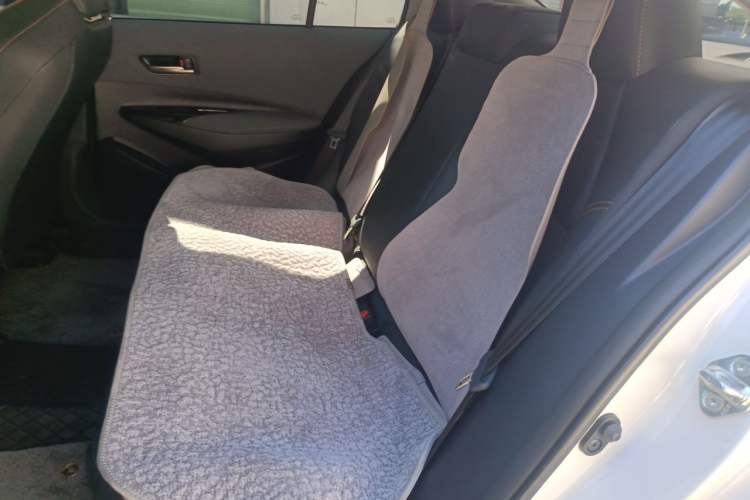 Used Toyota Corolla 2026 Model 1.8L Dual-Engine Elite Edition Left Rear Seat