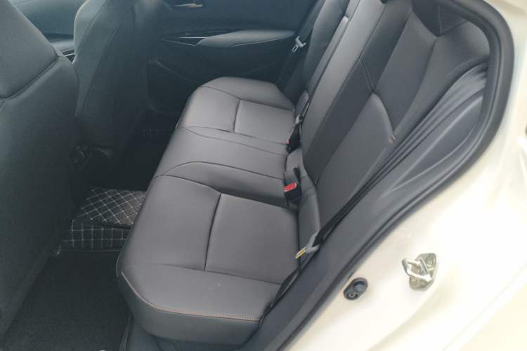 Used Toyota Corolla 2026 Model 1.8L Dual-Engine Elite Edition Left Rear Seat
