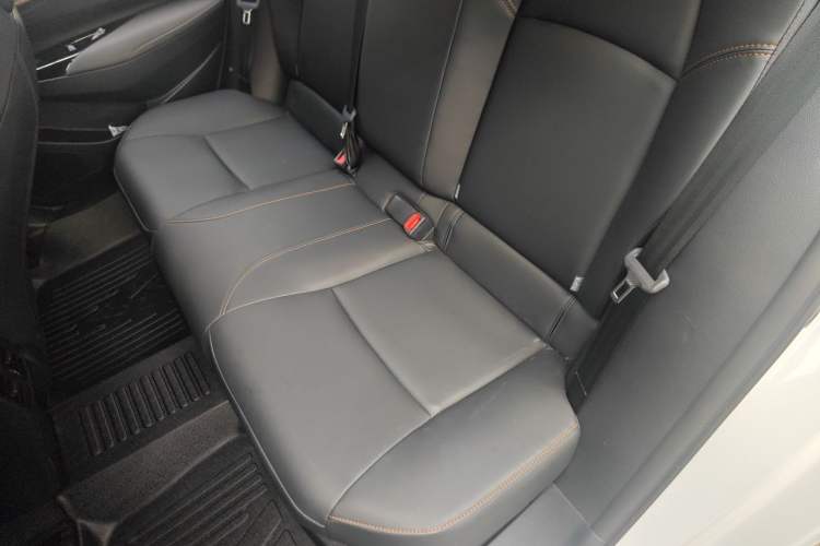 Used Toyota Corolla 2026 Model 1.8L Dual-Engine Pioneer Edition Left Rear Seat
