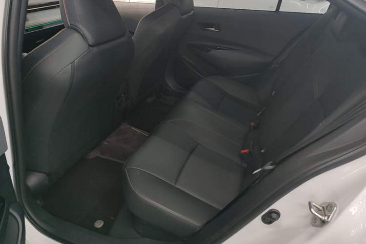 Used Toyota Corolla 2026 Model 1.8L Dual-Engine Elite Edition Left Rear Seat