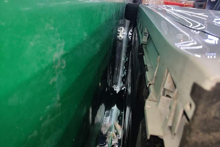 Used Toyota Corolla 2026 Model 1.8L Dual-Engine Elite Edition Left Side Sill