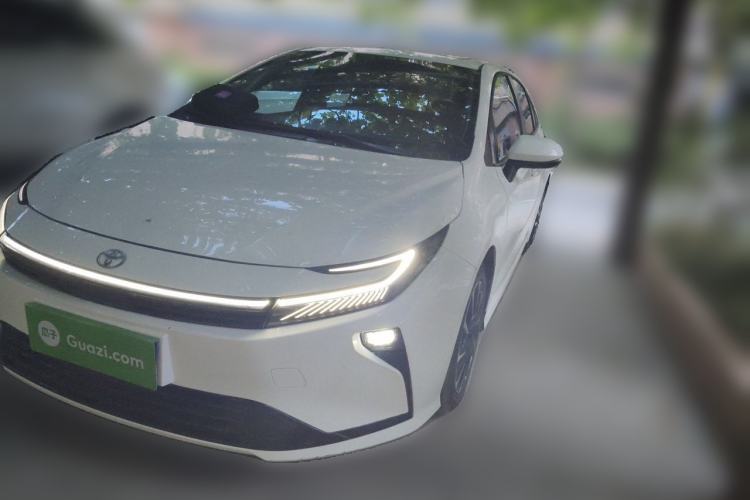 Used Toyota Corolla 2026 Model 1.8L Dual-Engine Elite Edition Guazi used car, China used car export, Used car for sale, Used Toyota cars, Cheapest cars for sale