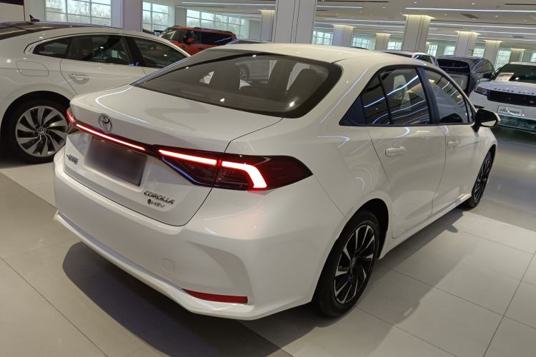 Used Toyota Corolla 2026 Model 1.8L Dual-Engine Elite Edition Rear Right 45 Deg
