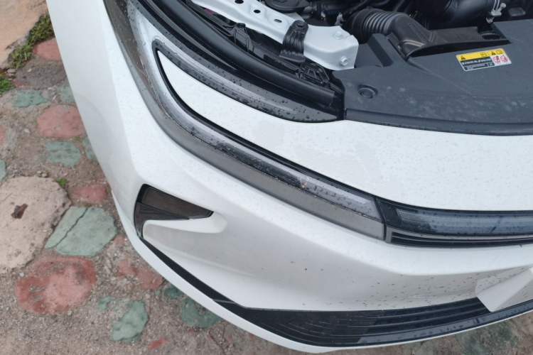 Used Toyota Corolla 2026 Model 1.8L Dual-Engine Elite Edition Right Front Headlight