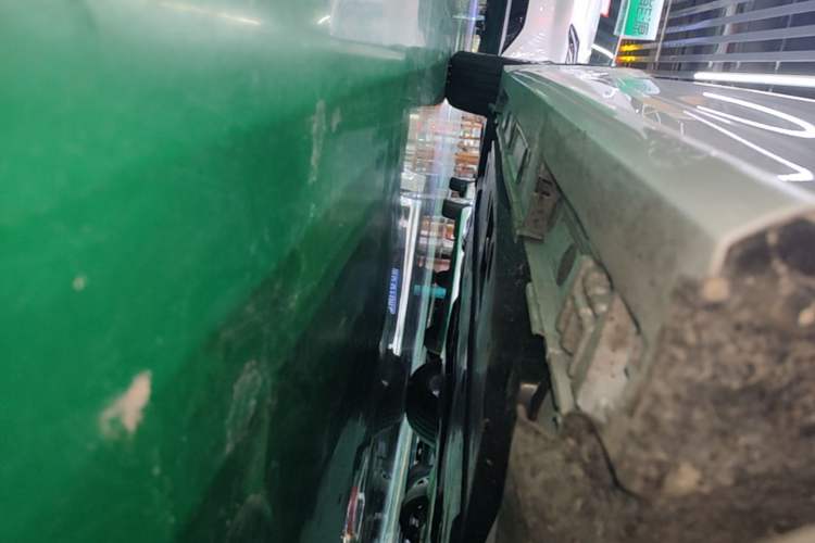 Used Toyota Corolla 2026 Model 1.8L Dual-Engine Elite Edition Right Side Sill