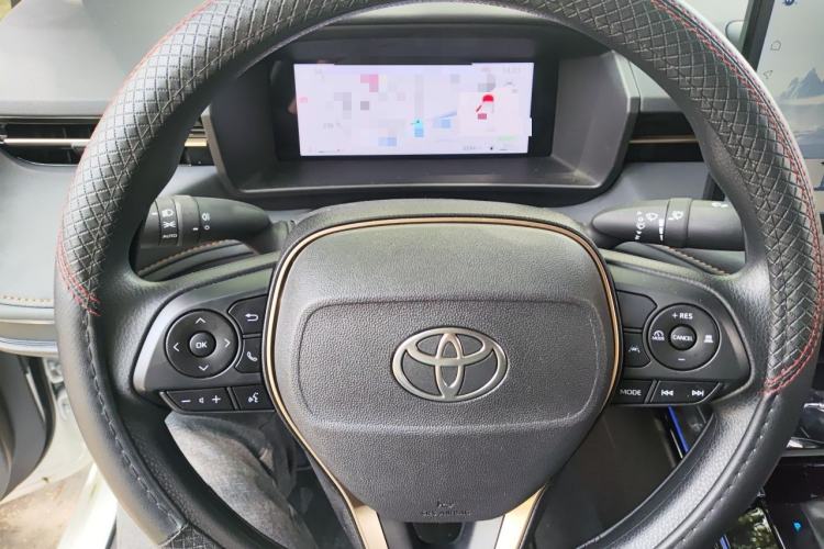 Used Toyota Corolla 2026 Model 1.8L Dual-Engine Elite Edition Steering Wheel