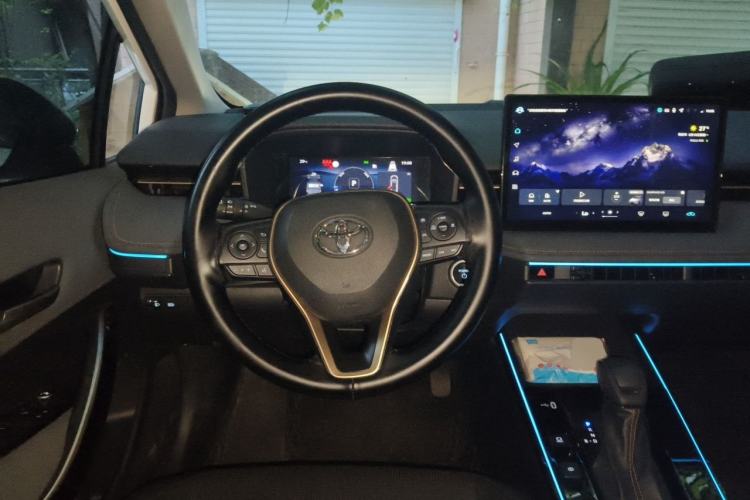 Used Toyota Corolla 2026 Model 1.8L Dual-Engine Elite Edition Steering Wheel