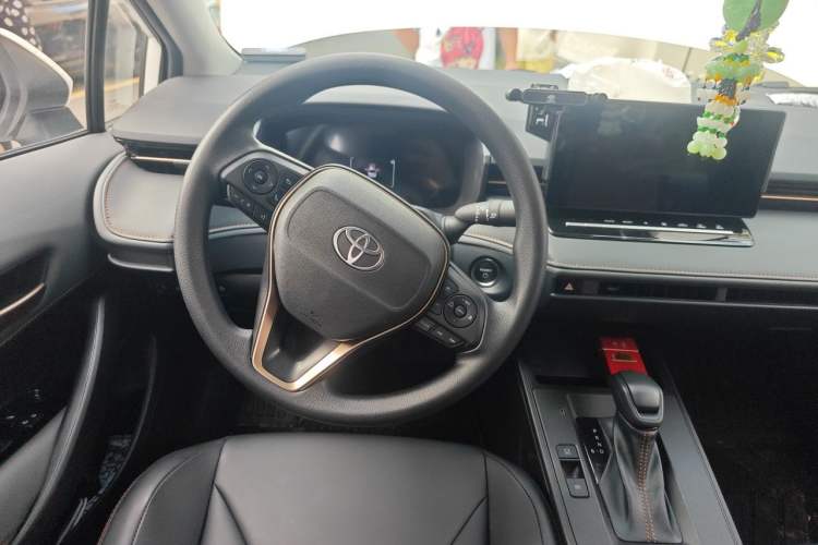 Used Toyota Corolla 2026 Model 1.8L Dual-Engine Pioneer Edition Steering Wheel