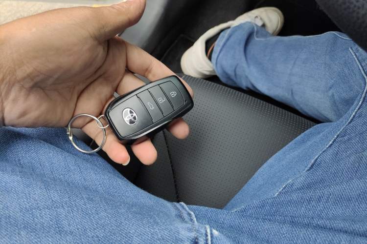 Used Toyota Corolla 2026 Model 1.8L Dual-Engine Elite Edition Vehicle Key