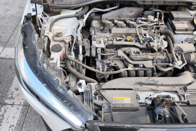 Used Toyota Corolla Cross 2022 2.0L Luxury Edition Engine Bay Right