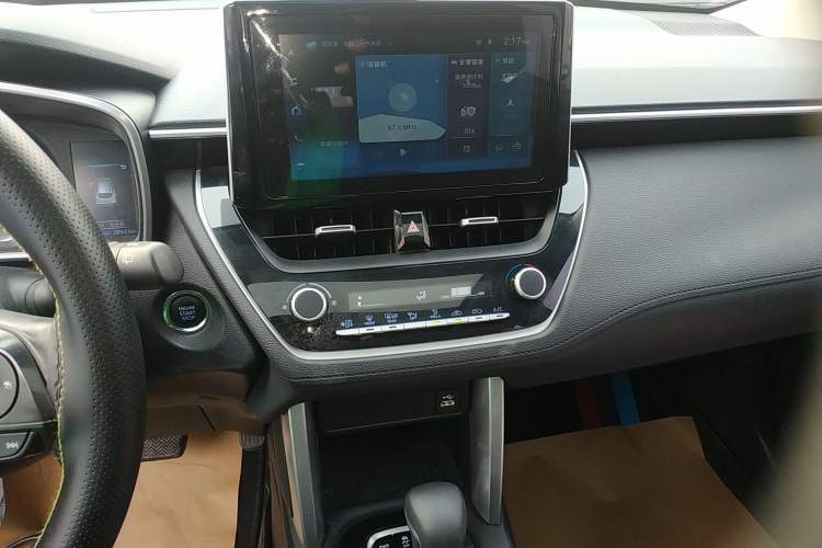 Used Toyota Corolla Cross 2022 2.0L Deluxe Edition Audio And AC Panel