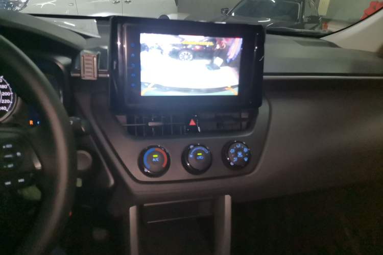 Used Toyota Corolla Cross 2022 2.0L Pioneer Edition Audio And AC Panel