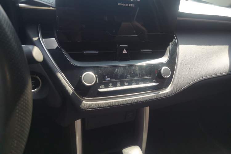 Used Toyota Corolla Cross 2022 2.0L Flagship Edition Audio And AC Panel