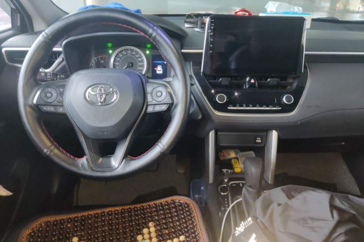 Used Toyota Corolla Cross 2022 2.0L Elite Edition Center Console