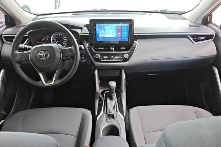 Used Toyota Corolla Cross 2022 2.0L Luxury Edition Center Console