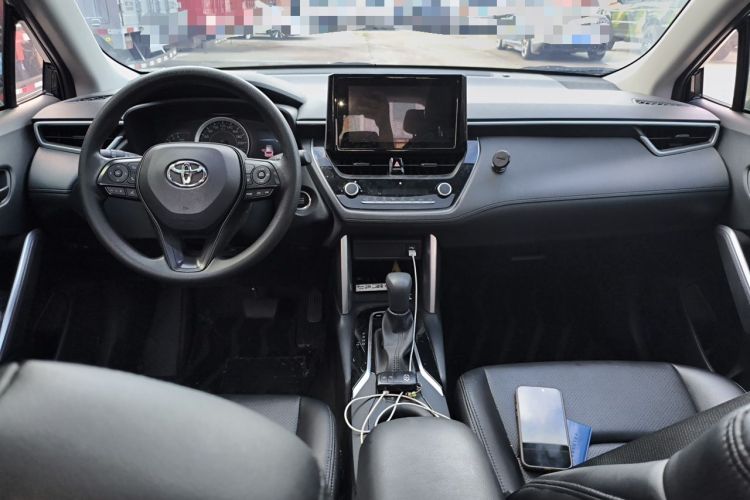 Used Toyota Corolla Cross 2022 2.0L Elite Edition Center Console